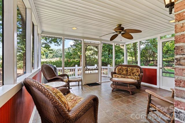7538 Golf Course Drive S, Denver, NC 28037