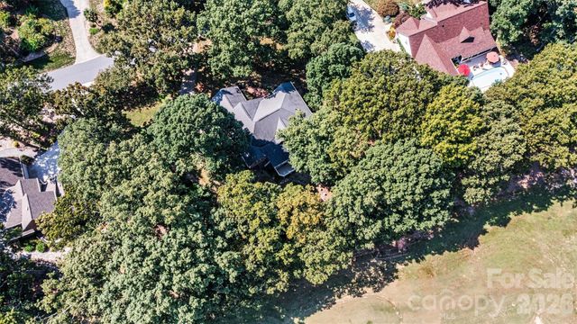 7538 Golf Course Drive S, Denver, NC 28037