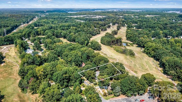 7538 Golf Course Drive S, Denver, NC 28037