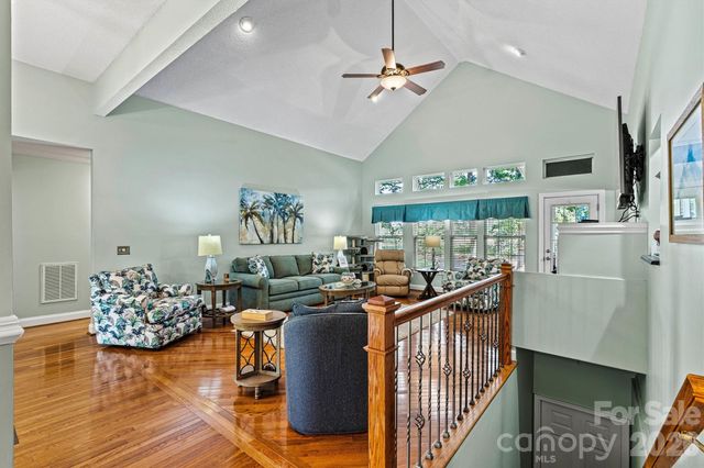 7538 Golf Course Drive S, Denver, NC 28037