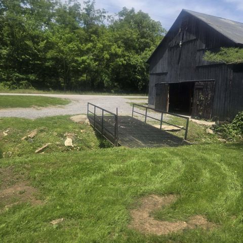 2424 Kirksville Road, Lancaster, KY 40444