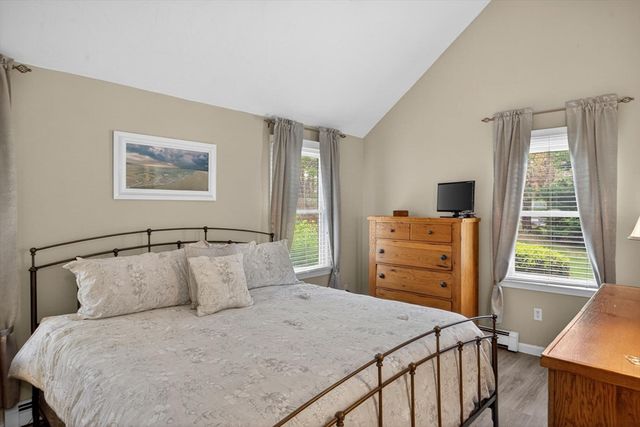 3 Crestview Dr, Harwich, MA 02645