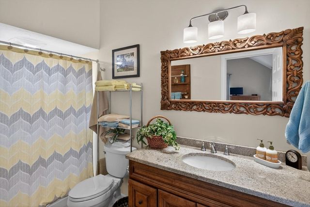 3 Crestview Dr, Harwich, MA 02645