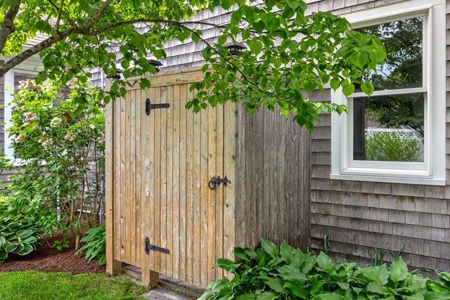 3 Crestview Dr, Harwich, MA 02645