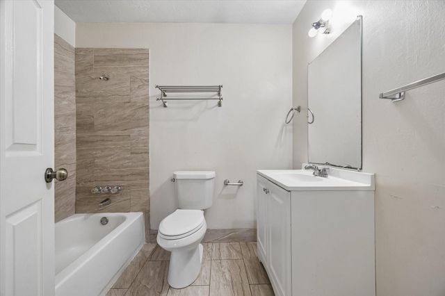 7119 Long Point Road, Houston, TX 77055