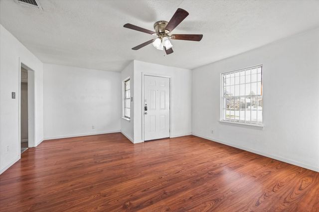 7119 Long Point Road, Houston, TX 77055