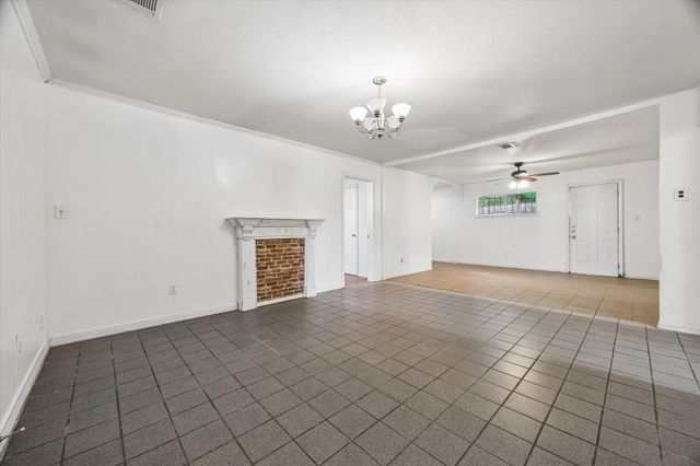 7119 Long Point Road, Houston, TX 77055