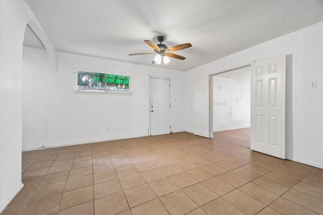 7119 Long Point Road, Houston, TX 77055