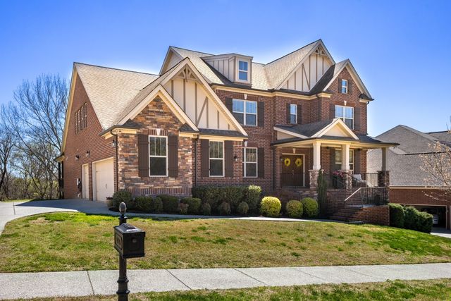 6764 Falls Ridge Ln, College Grove, TN 37046