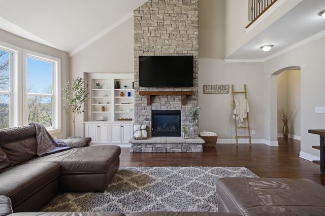 6764 Falls Ridge Ln, College Grove, TN 37046