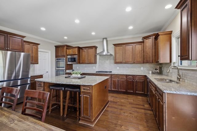 6764 Falls Ridge Ln, College Grove, TN 37046