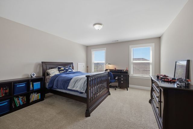 6764 Falls Ridge Ln, College Grove, TN 37046