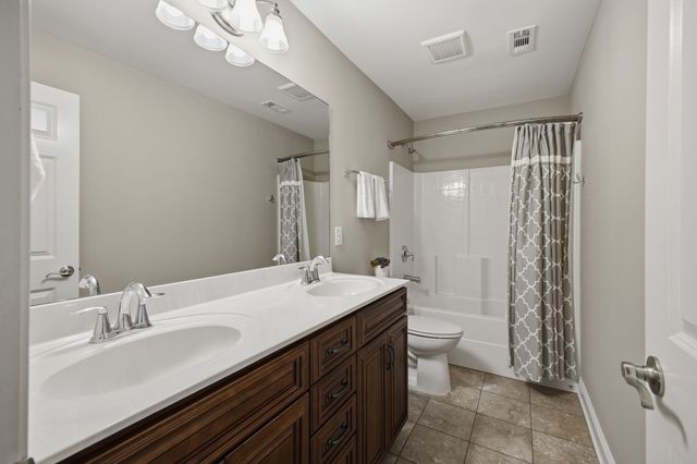 6764 Falls Ridge Ln, College Grove, TN 37046