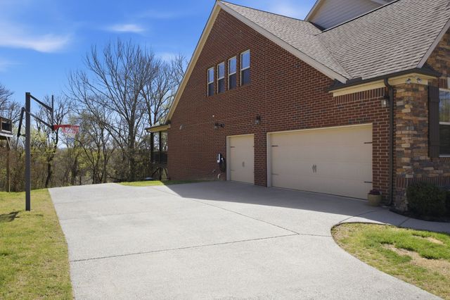 6764 Falls Ridge Ln, College Grove, TN 37046