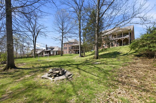 6764 Falls Ridge Ln, College Grove, TN 37046