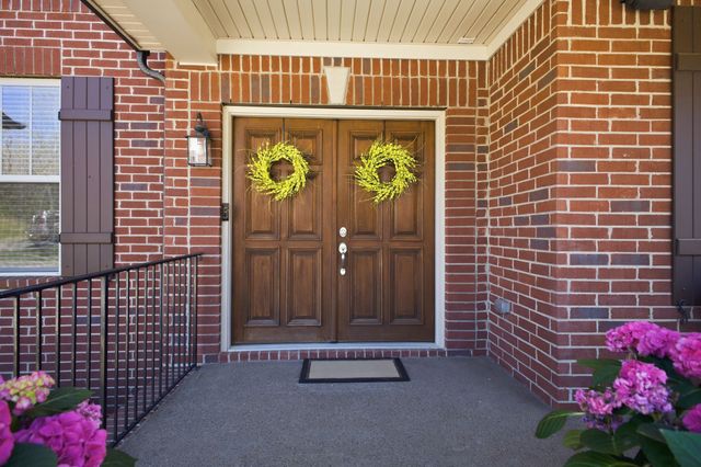 6764 Falls Ridge Ln, College Grove, TN 37046