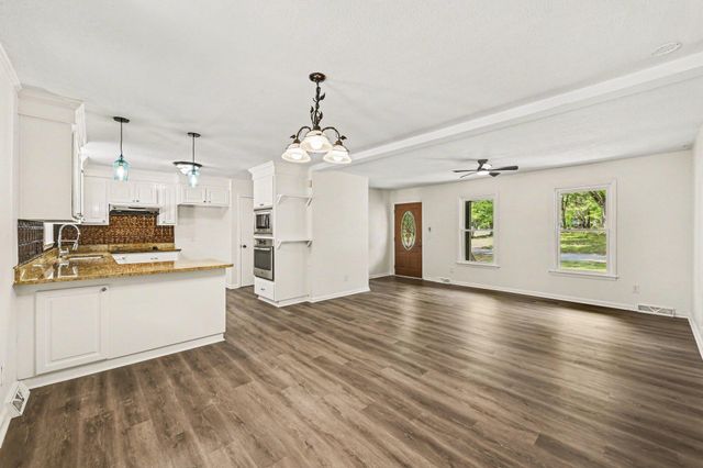 100 Kent Circle, Ladson, SC 29456