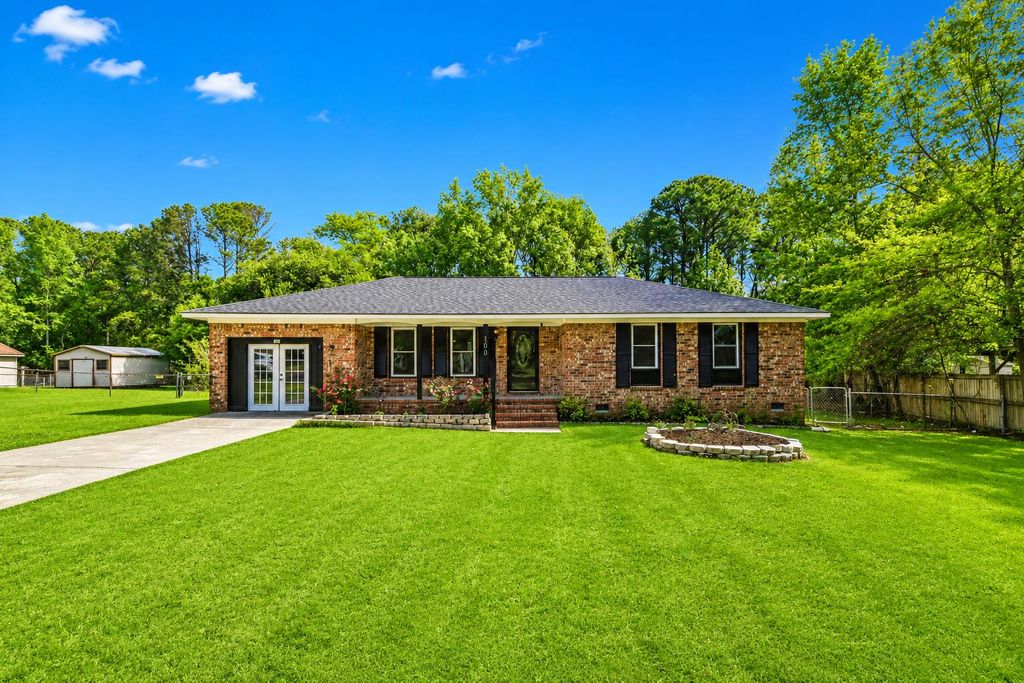 100 Kent Circle, Ladson, SC 29456