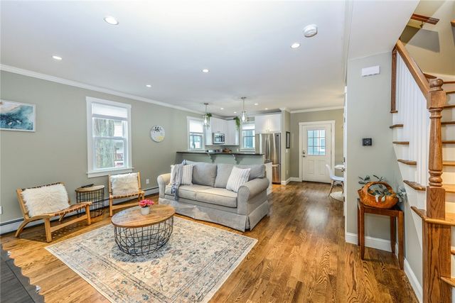 21 Bayview Avenue, Newport, RI 02840