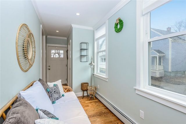 21 Bayview Avenue, Newport, RI 02840