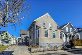 21 Bayview Avenue, Newport, RI 02840