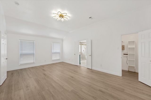 322 Hillcroft Drive, Duncanville, TX 75137
