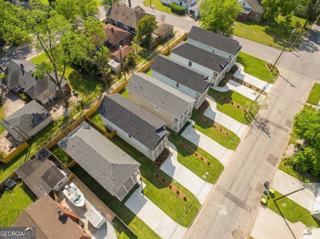 1207 E 34th Street, Savannah, GA 31404