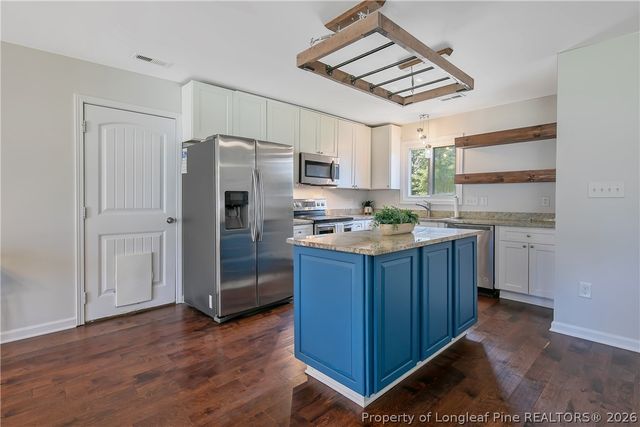 2048 Lakeridge Drive, Fayetteville, NC 28304