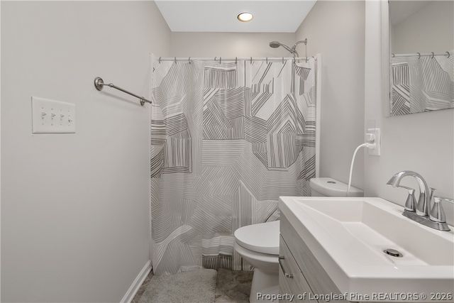 2048 Lakeridge Drive, Fayetteville, NC 28304