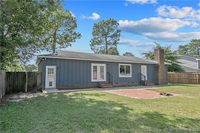 2048 Lakeridge Drive, Fayetteville, NC 28304