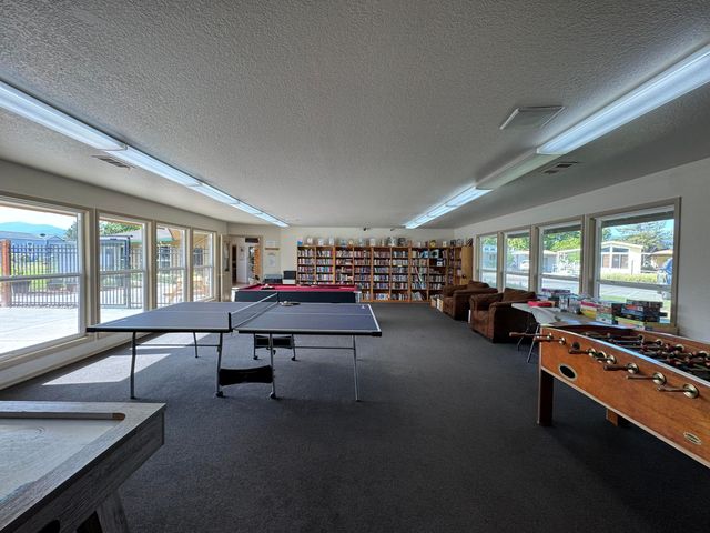 705 Tawn Cheree, Medford, OR 97501