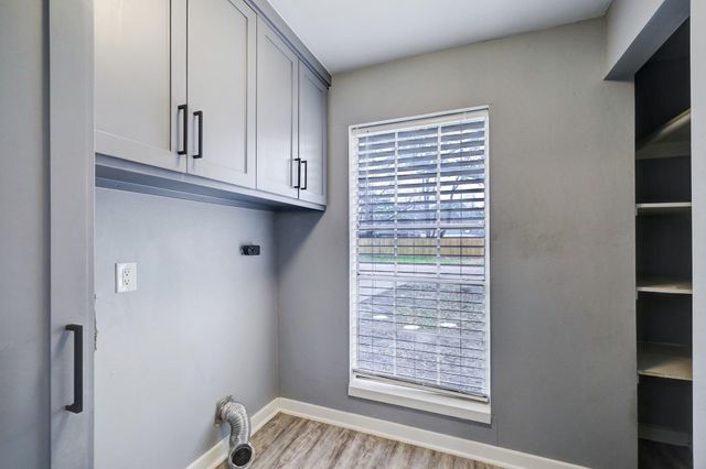 9907 Greencreek Drive, Houston, TX 77070