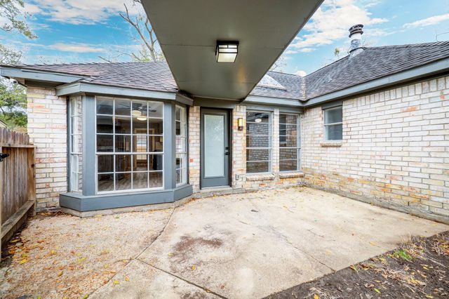 9907 Greencreek Drive, Houston, TX 77070