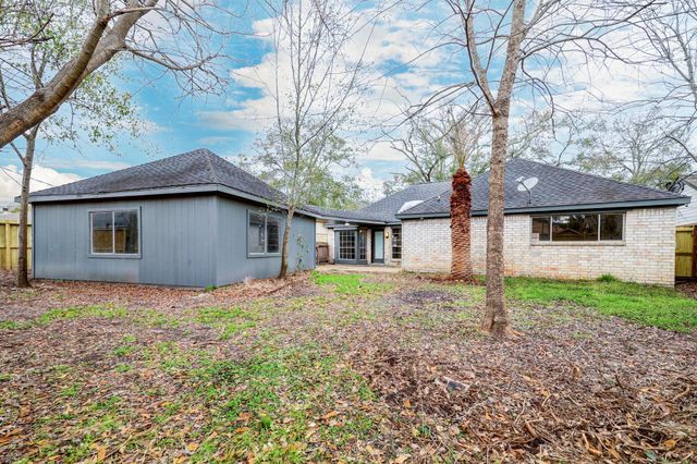 9907 Greencreek Drive, Houston, TX 77070