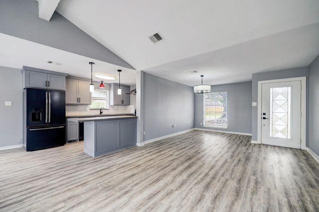 9907 Greencreek Drive, Houston, TX 77070