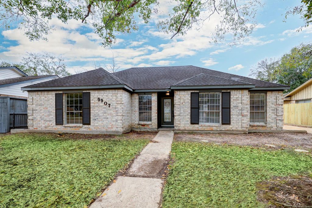 9907 Greencreek Drive, Houston, TX 77070