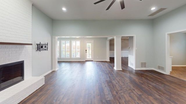 2210 Ridgewood, Carrollton, TX 75006