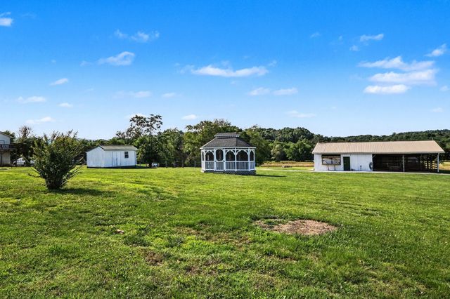 956 Lebanon Hwy, Lebanon, TN 37087