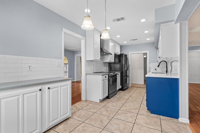 1602 Wagon Wheel Trail, Pantego, TX 76013