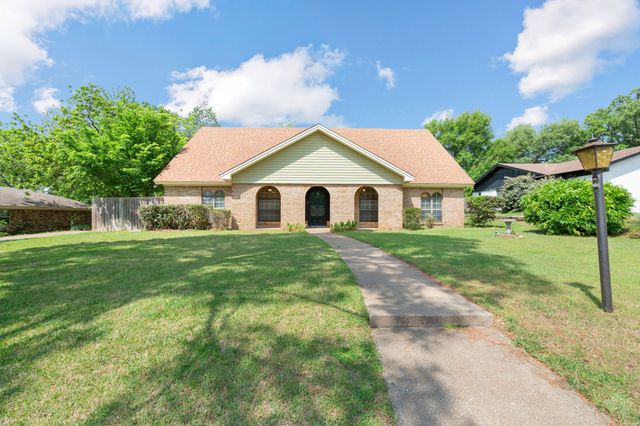 1602 Wagon Wheel Trail, Pantego, TX 76013