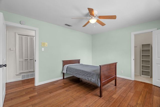 1602 Wagon Wheel Trail, Pantego, TX 76013