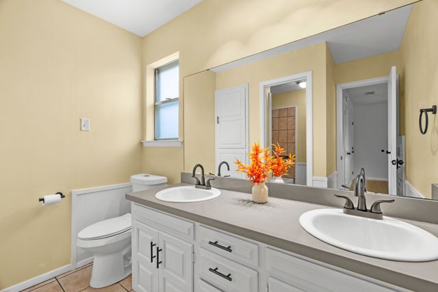 1602 Wagon Wheel Trail, Pantego, TX 76013