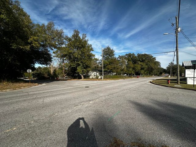 402 Church Street, Crestview, FL 32539