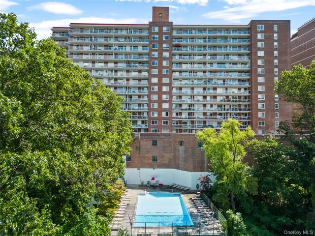 2575 SW Palisade Avenue 12C, Bronx, NY 10463