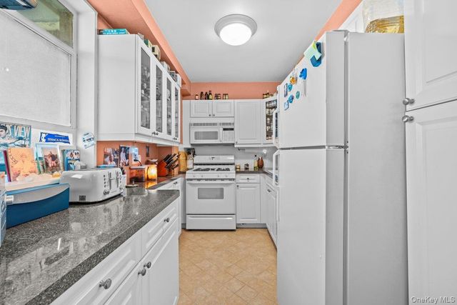 2575 SW Palisade Avenue 12C, Bronx, NY 10463