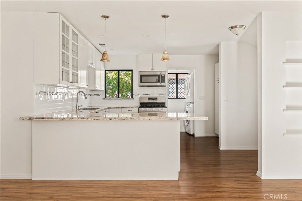 531 N Niagara, Burbank, CA 91505 — photo 2