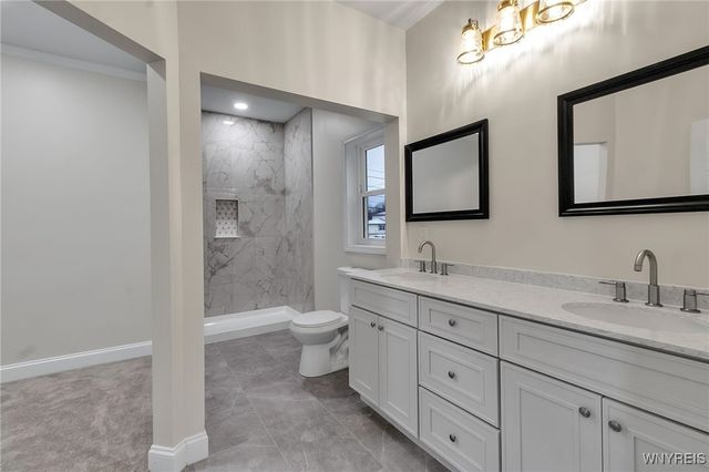 5200 Berg Road, West Seneca, NY 14218