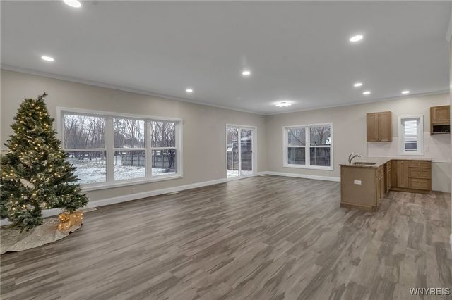 5200 Berg Road, West Seneca, NY 14218