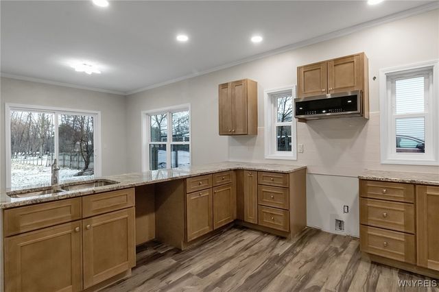 5200 Berg Road, West Seneca, NY 14218