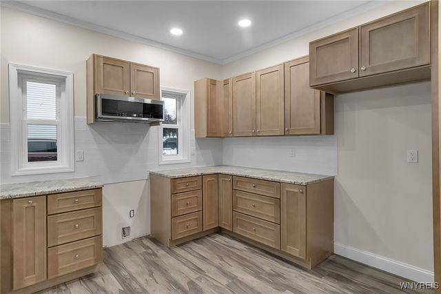 5200 Berg Road, West Seneca, NY 14218